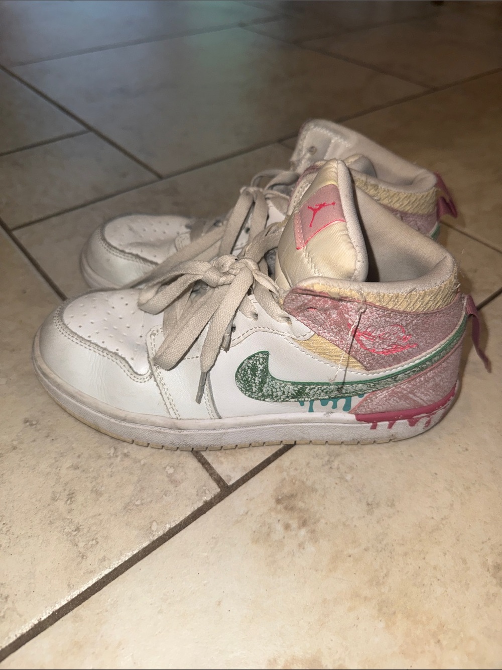 Air Jordan 1 Mid SE "Ice Cream" sneakers